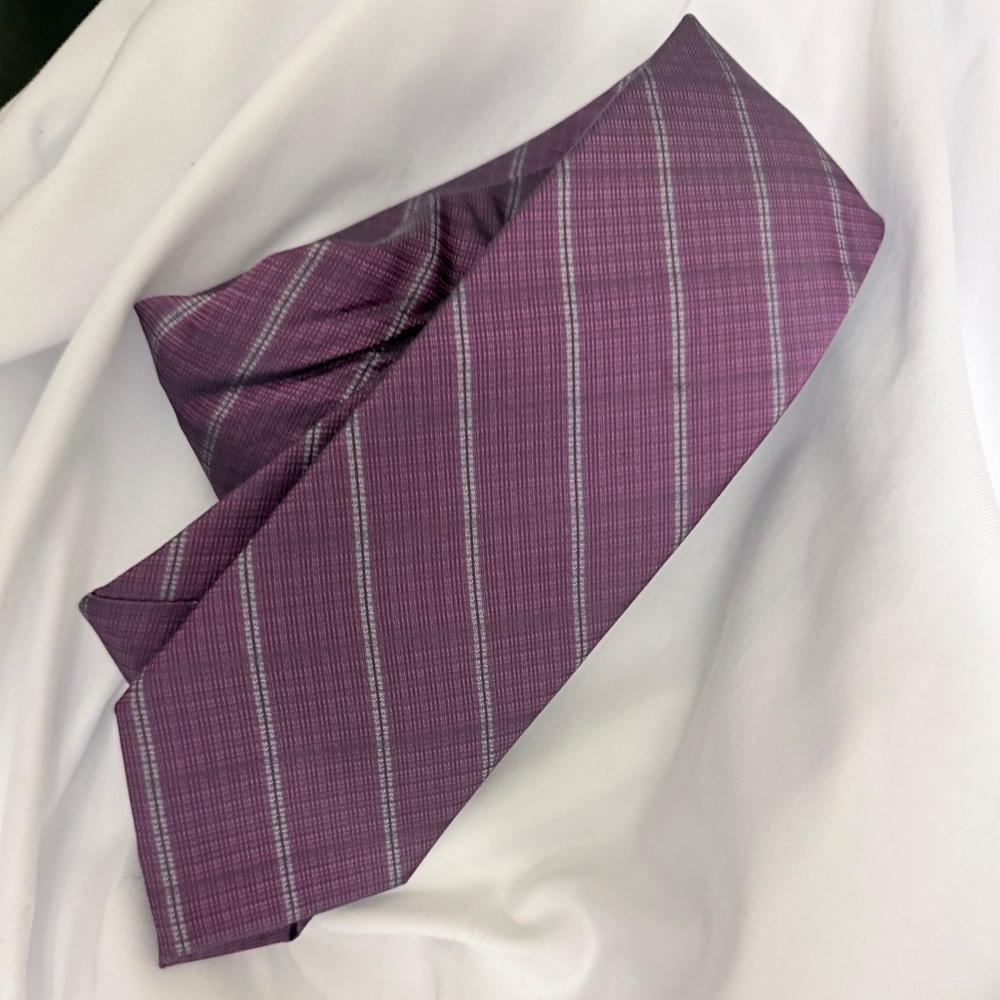 Calvin Klein Purple and Silver Striped Silk Tie - Picture 2 of 3